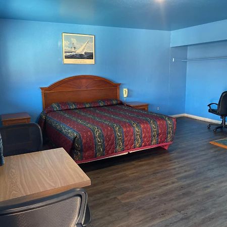 هنتنغتون بارك Full Moon Inn المظهر الخارجي الصورة